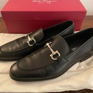 Salvatore Ferragamo Flori 2 men's nero pebble calf leather loafer size 11.5D